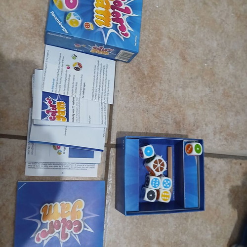 Color Yam board game like new with rare dice