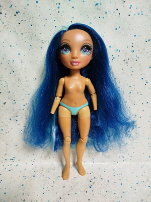 Rainbow High doll used, nude with flaws
