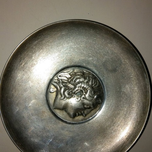 Commemorative metal vessels like new with Vergina symbol and Alexander the Great head