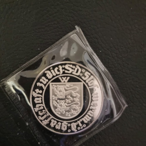 Collectible German medal like new