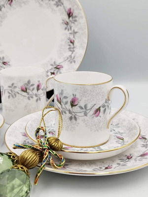 English bone china Tuskan England coffee set like new