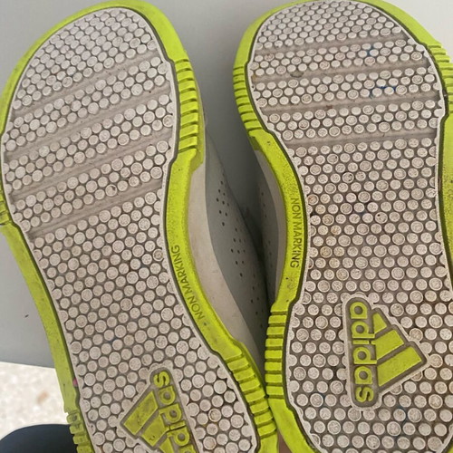 Adiddas kids shoes size 29 in good condition