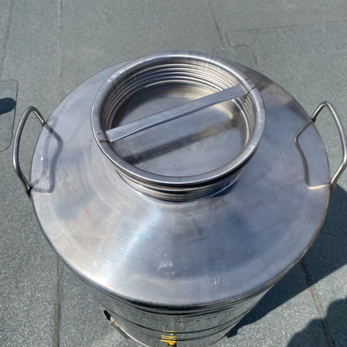 Stainless Steel Tank 100L like new with tap and inox base