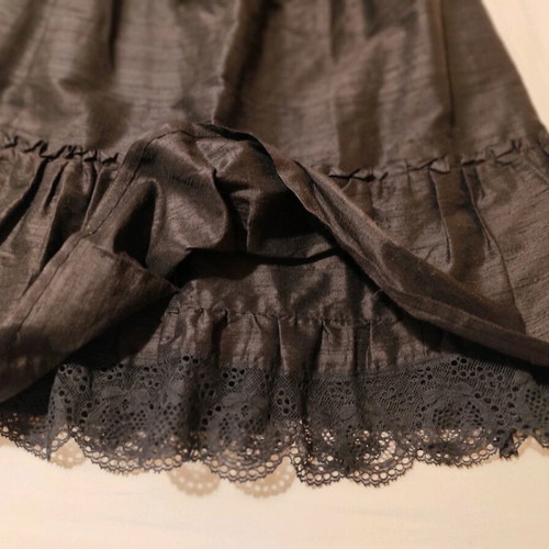 Black raw silk skirt new with flounce and lace trim