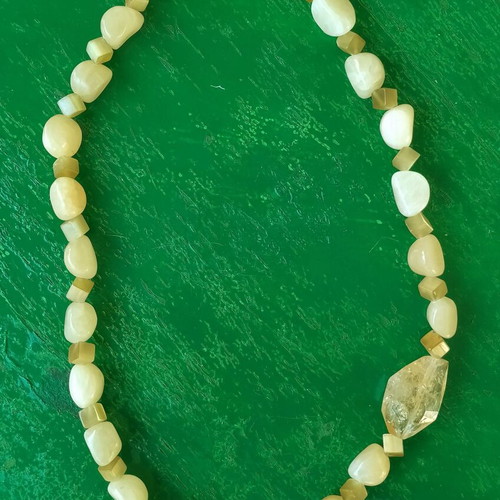 Handmade Citrine Necklace like new, yellow