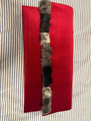 Velvet envelope bag new, red with fur detail