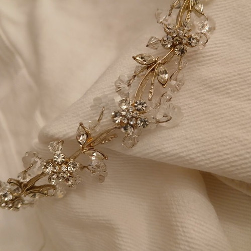 Vintage bridal headband with Swarovski crystals
