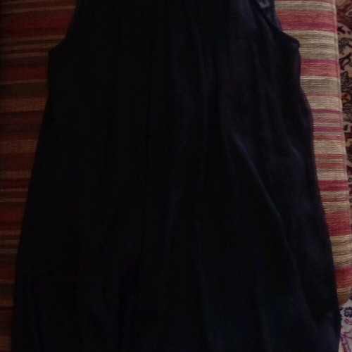 Dress black like new, comfortable with elegant details size M