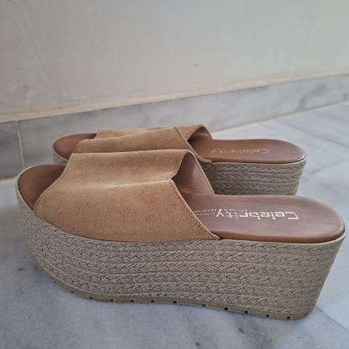 Celebrity beige platform mule sandals size 40 like new