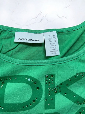 DKNY women's sleeveless top green like new, size XS