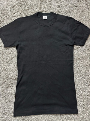 Unisex black shirt used, size S