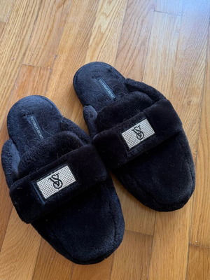 Victoria’s Secret winter house slippers, black, size M (38-39)