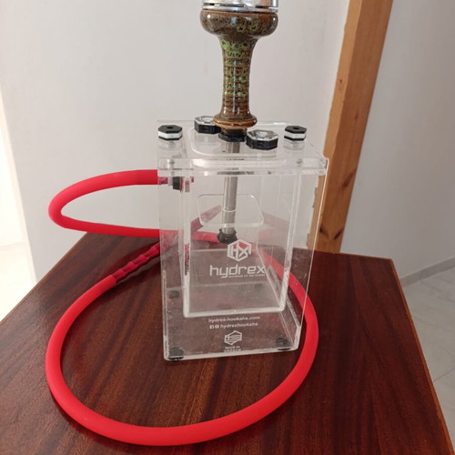 Hydrex hookah like new with clay bowl and hose