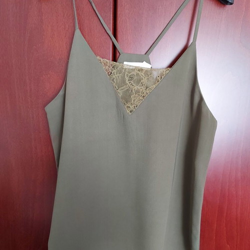 Women's khaki top like new, size M