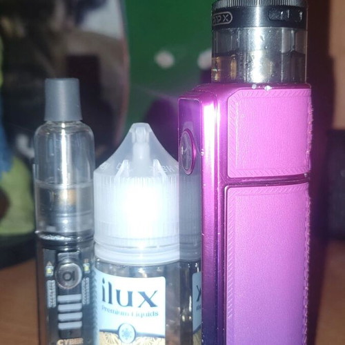 Vape devices with sample flavor, touch and standard models