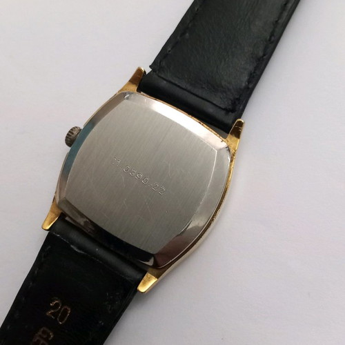 Laora men's wind-up watch in excellent condition Swiss made