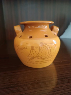 Vintage ceramic decorative vase like new, souvenir from Sifnos