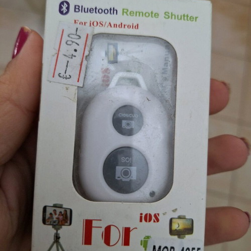 Selfie Bluetooth remote control white new