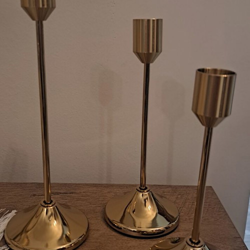 Set of 3 metal candlesticks like new