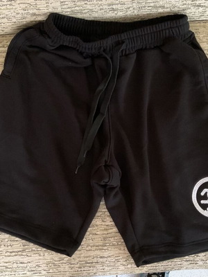 Lex Bermuda shorts new, black with embroidery