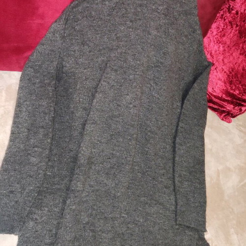 H&M turtleneck sweater like new, charcoal gray wool asymmetric
