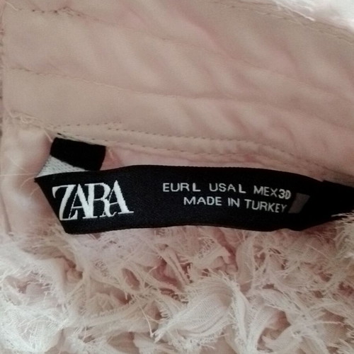 Zara baby pink sleeveless top like new with decorative feathers