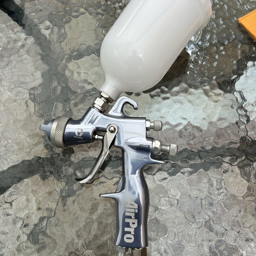 Graco Professional Spray Gun new, adjustable material and spray shape