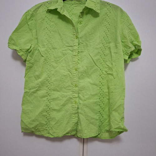 Set of 4 women's shirts new, size L
