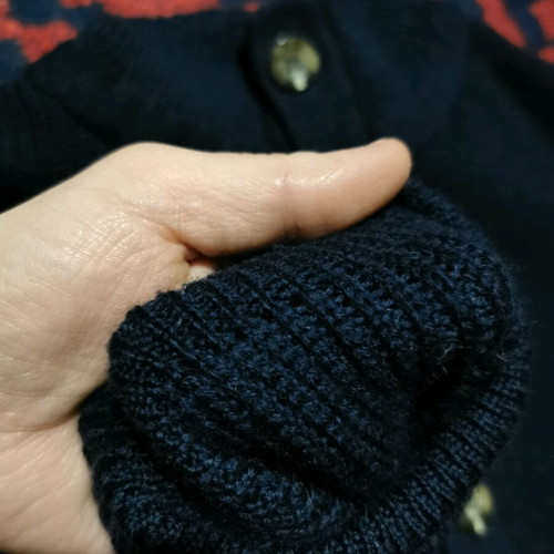 Pure wool knitted sweater used, size XL