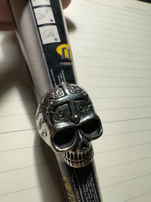 Skull ring new