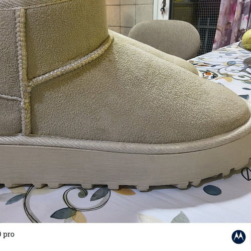 Boots with fur lining like new, beige, size 39