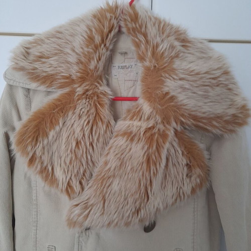 Replay vintage corduroy coat used with removable faux fur beige