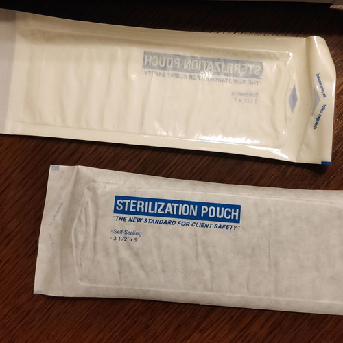 Client Guard sterilization pouches new, pack of 200, self-sealing