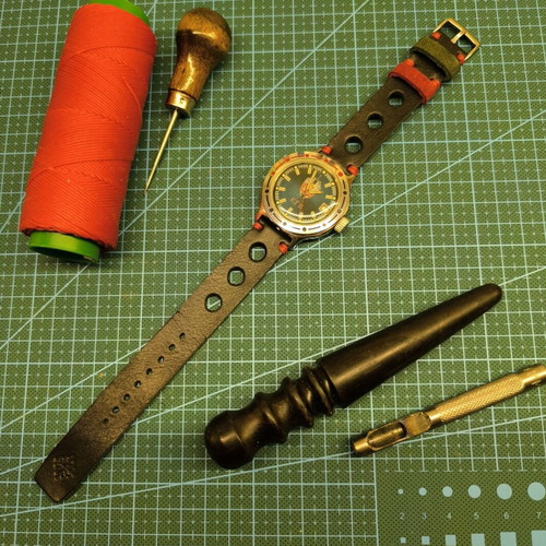 Handmade leather watch strap Racer style