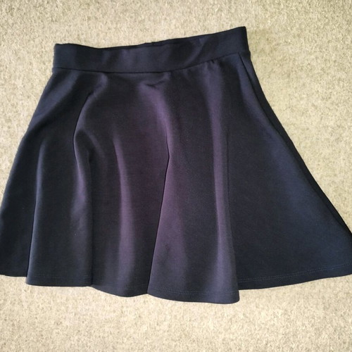 Pull & Bear gray mini skirt like new, size M