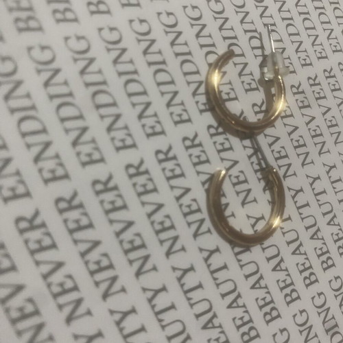 Gold earrings new, nice size and color