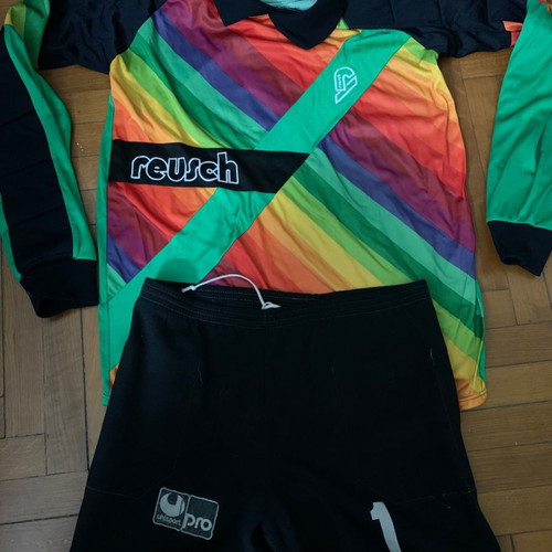 Old goalkeeper kit XL size used, authentic