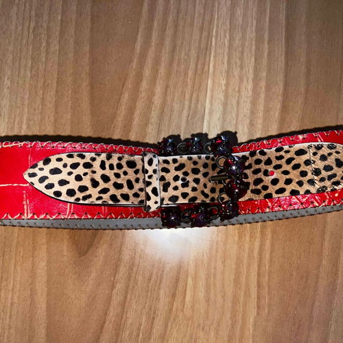 Vintage belt red with leopard synthetic like new, size 85