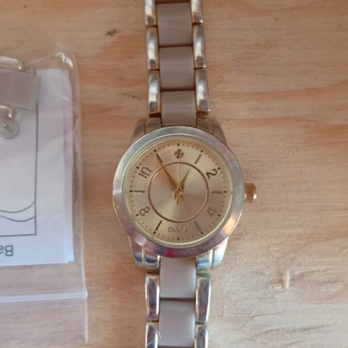 Doca wristwatch like new, women's, may need battery
