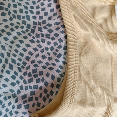 H&M Yellow Sleeveless Top like new XS