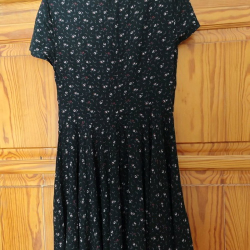Benetton women's dress size M like new, black with floral pattern