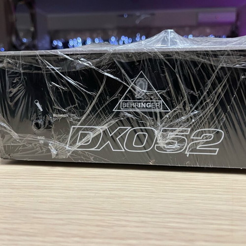 Behringer DX052 Pro two-channel mixer like new