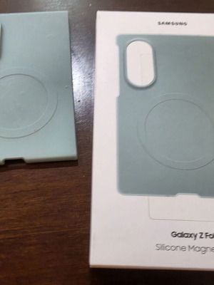 Samsung Galaxy Z Fold8 Silicone Magnet Case, pistachio