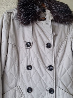 Καμπαρντίνα Zara σαν καινούργιο, καπιτονέ με γούνινο γιακά, μέγεθος XL