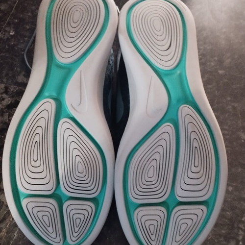 Nike Lunar Epic Low Flyknit 2 like new, size 46, ocean fog blue fox