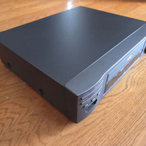 JVC HR-J300E VCR VHS player used, includes SCART cable