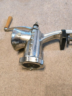 Meat grinder unused