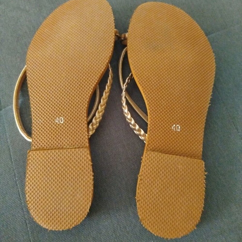 Ioannis women's sandals size 40 new, beige and gold