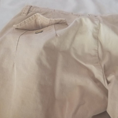 Pants, yellowish color
