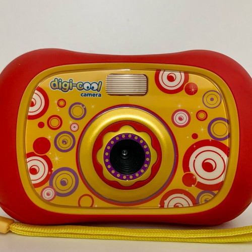 Digi-cool camera ELC like new with games
